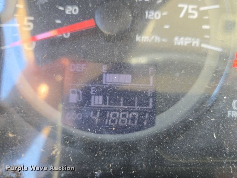 image for item EJ7495 2015 Hino 268 box truck