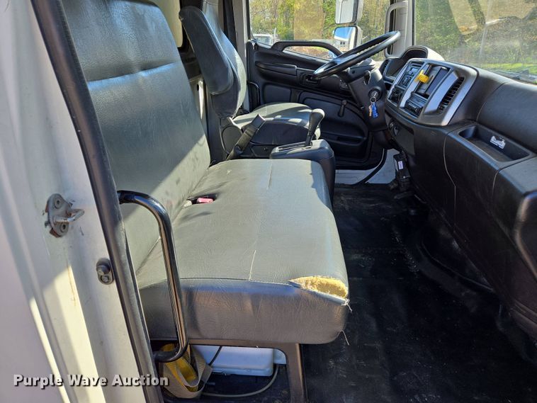 image for item EJ7495 2015 Hino 268 box truck