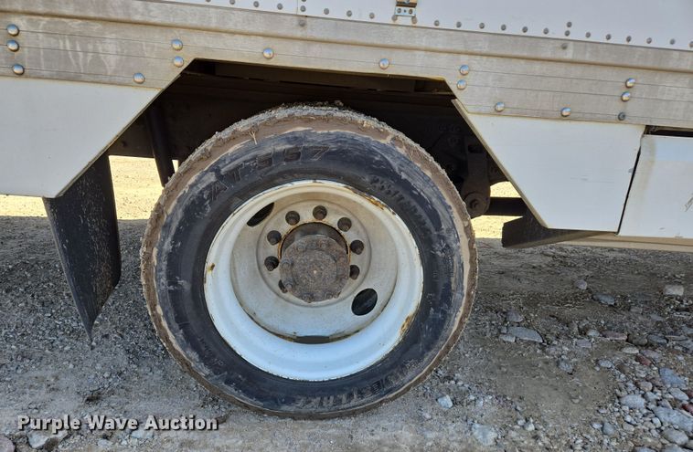 image for item EJ7495 2015 Hino 268 box truck