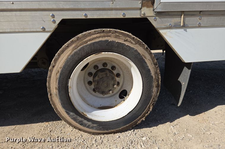 image for item EJ7495 2015 Hino 268 box truck