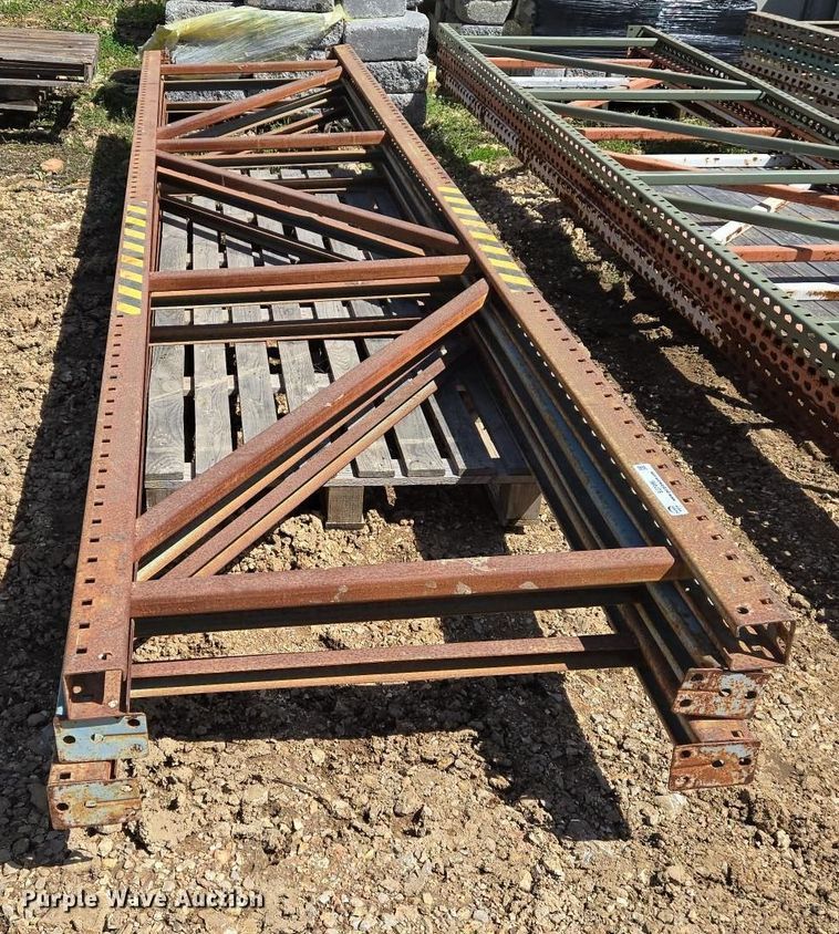 image for item EJ7496 Pallet racking