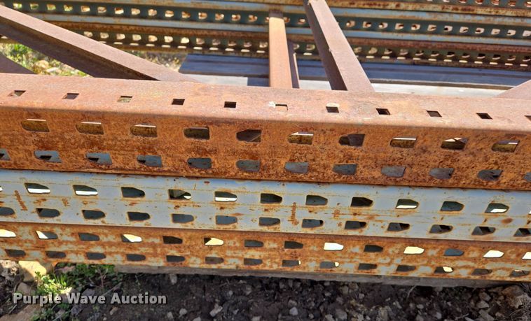 image for item EJ7496 Pallet racking