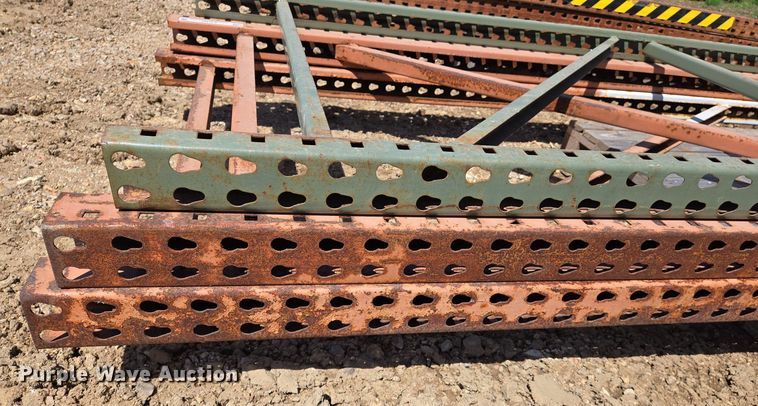 image for item EJ7497 Pallet racking