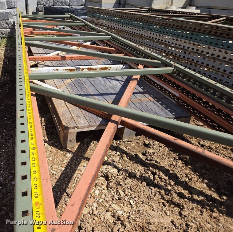 image for item EJ7497 Pallet racking