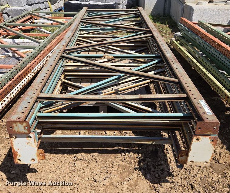 image for item EJ7498 Pallet racking