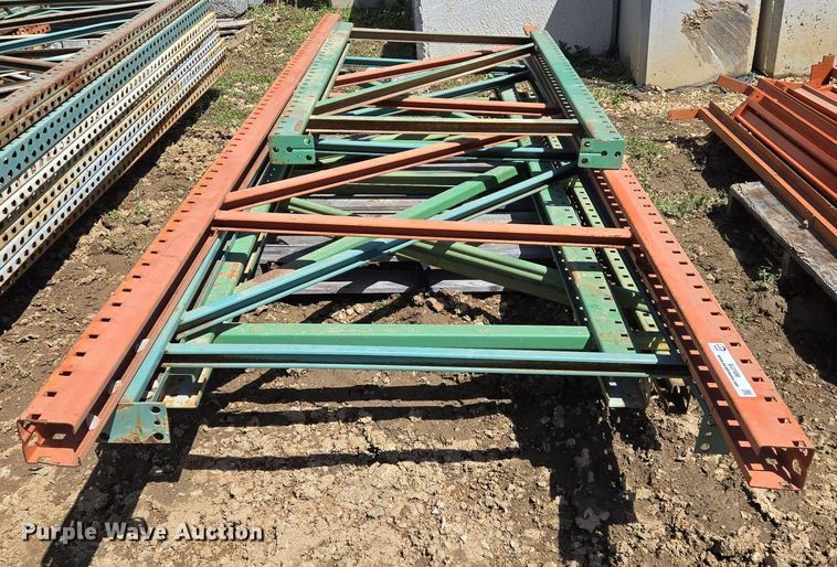 image for item EJ7499 Pallet racking