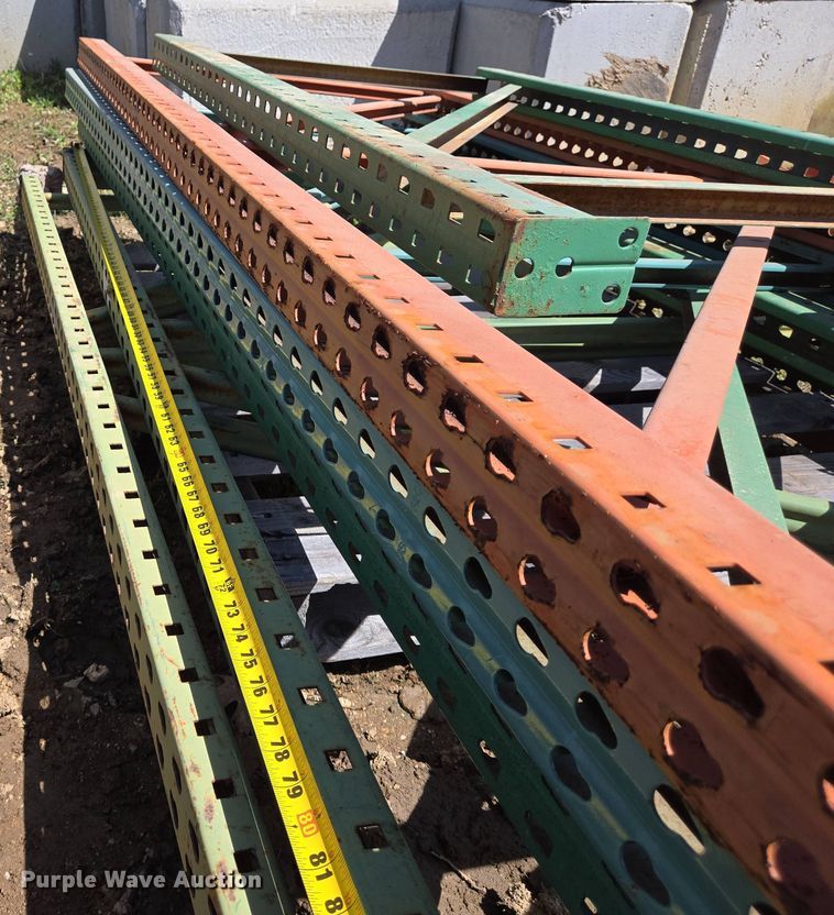 image for item EJ7499 Pallet racking