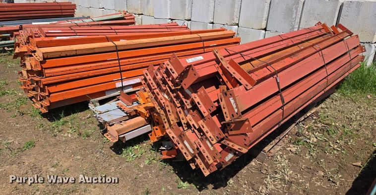 image for item EJ7502 Pallet racking shelves