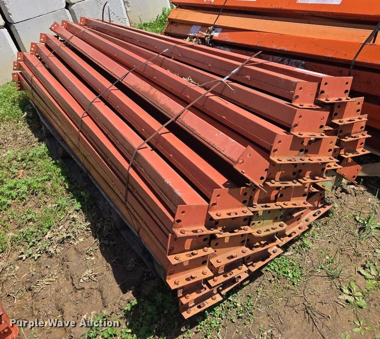 image for item EJ7502 Pallet racking shelves