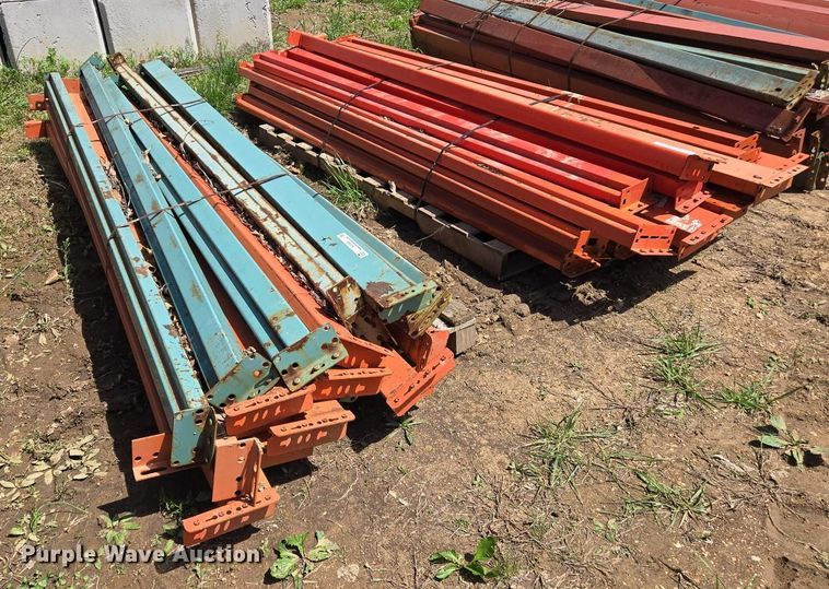 image for item EJ7503 Pallet racking shelves