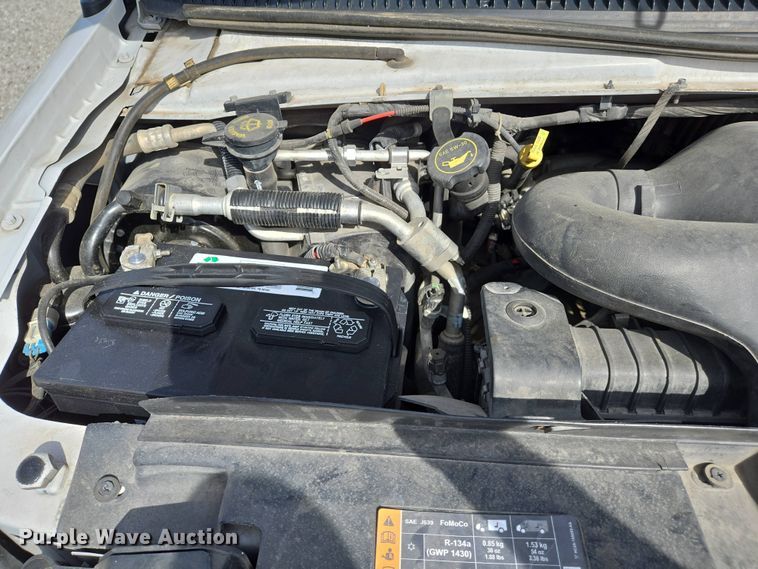 image for item EJ7509 2017 Ford E450 van cab and chassis