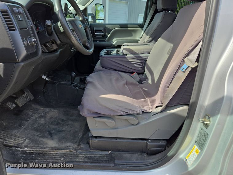 image for item EJ7510 2015 Chevrolet Silverado 2500HD pickup truck