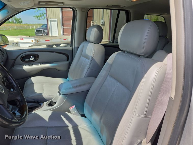 image for item EJ7511 2005 Buick Rainier CXL SUV