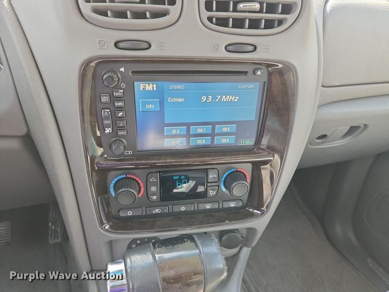 image for item EJ7511 2005 Buick Rainier CXL SUV