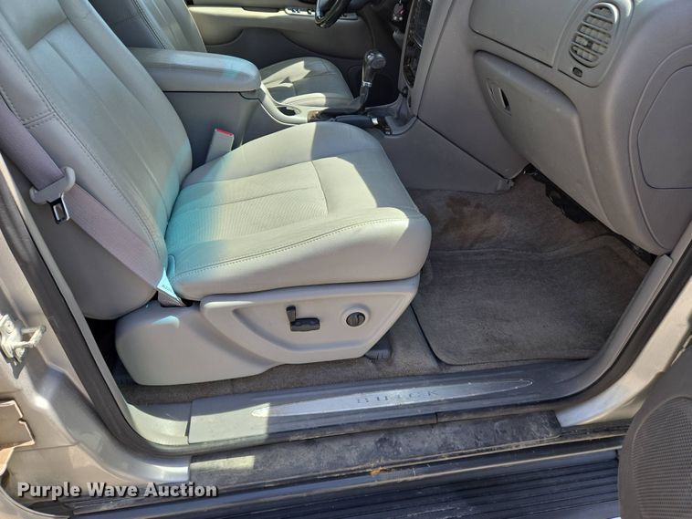 image for item EJ7511 2005 Buick Rainier CXL SUV