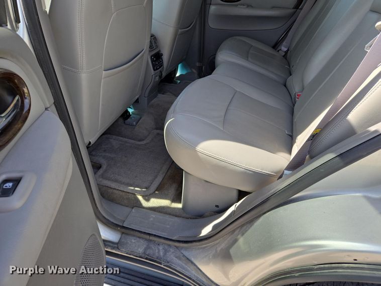 image for item EJ7511 2005 Buick Rainier CXL SUV