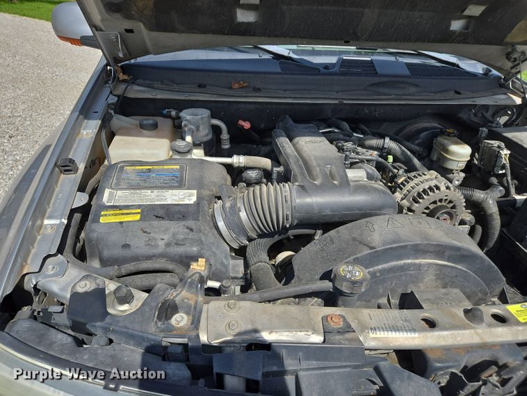 image for item EJ7511 2005 Buick Rainier CXL SUV