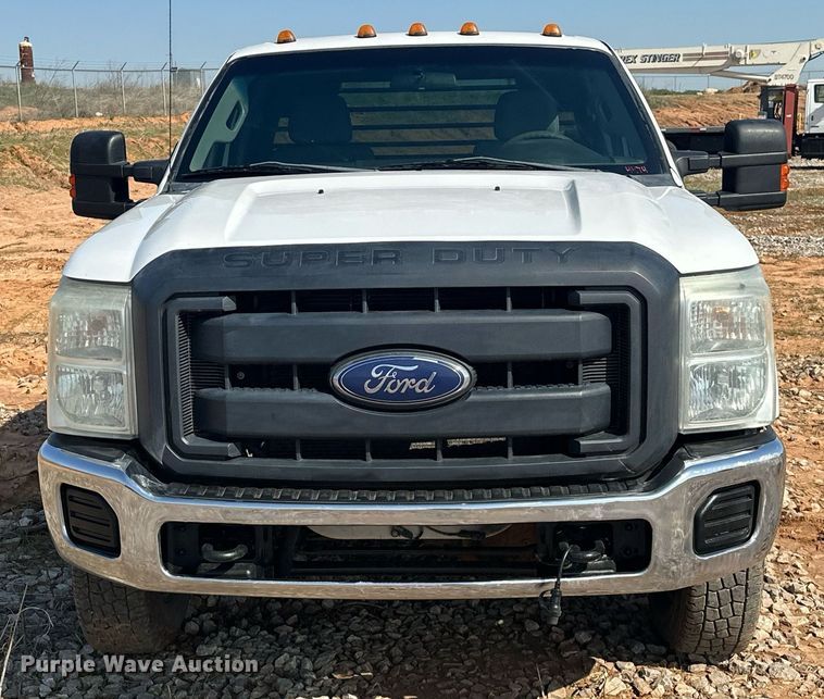 image for item EJ8626 2016 Ford F350 Super Duty XL SuperCab flatbed truck