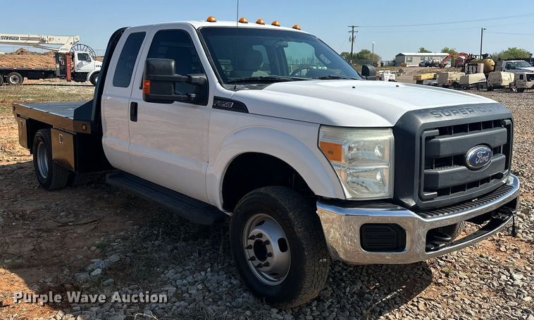 image for item EJ8626 2016 Ford F350 Super Duty XL SuperCab flatbed truck