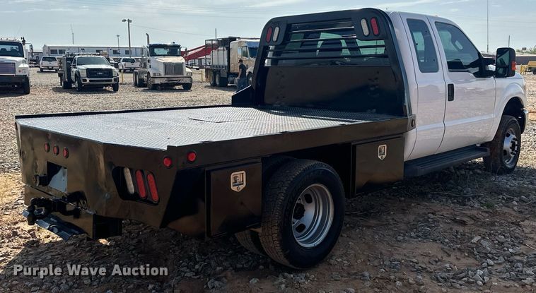 image for item EJ8626 2016 Ford F350 Super Duty XL SuperCab flatbed truck