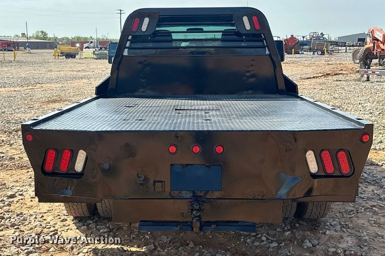 image for item EJ8626 2016 Ford F350 Super Duty XL SuperCab flatbed truck