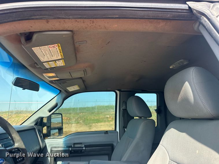 image for item EJ8626 2016 Ford F350 Super Duty XL SuperCab flatbed truck