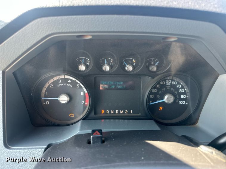 image for item EJ8626 2016 Ford F350 Super Duty XL SuperCab flatbed truck