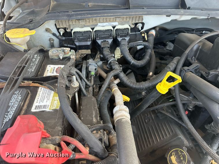 image for item EJ8626 2016 Ford F350 Super Duty XL SuperCab flatbed truck