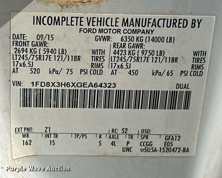 image for item EJ8626 2016 Ford F350 Super Duty XL SuperCab flatbed truck