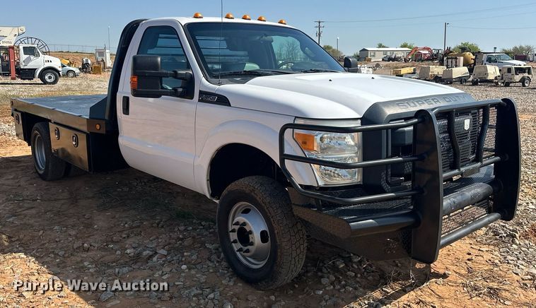 image for item EJ8627 2016 Ford F350 Super Duty XL flatbed pickup truck