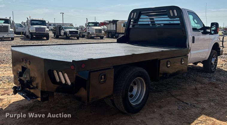 image for item EJ8627 2016 Ford F350 Super Duty XL flatbed pickup truck