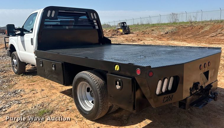 image for item EJ8627 2016 Ford F350 Super Duty XL flatbed pickup truck