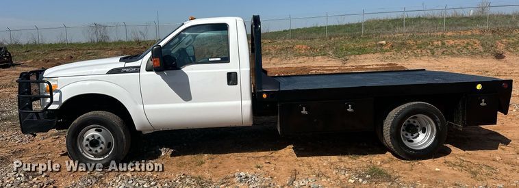 image for item EJ8627 2016 Ford F350 Super Duty XL flatbed pickup truck