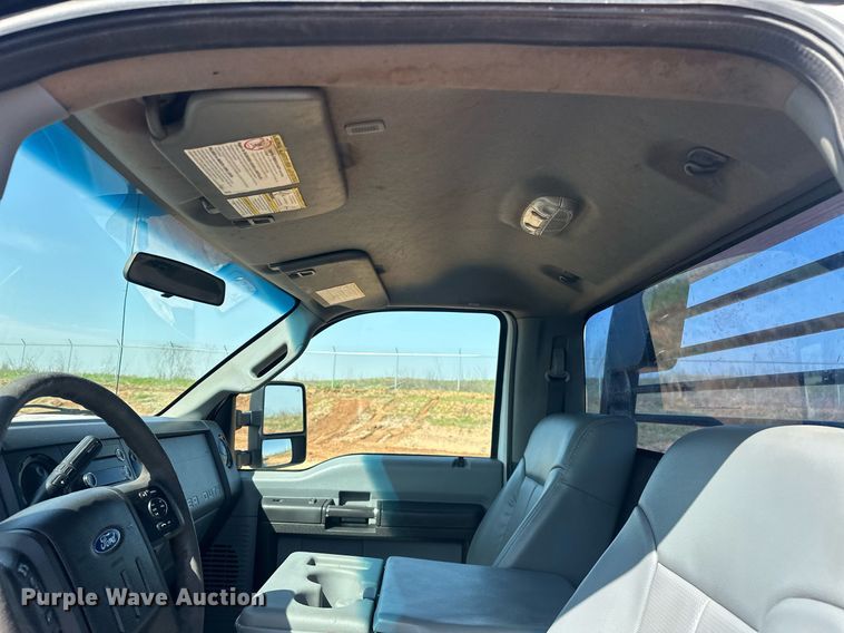 image for item EJ8627 2016 Ford F350 Super Duty XL flatbed pickup truck