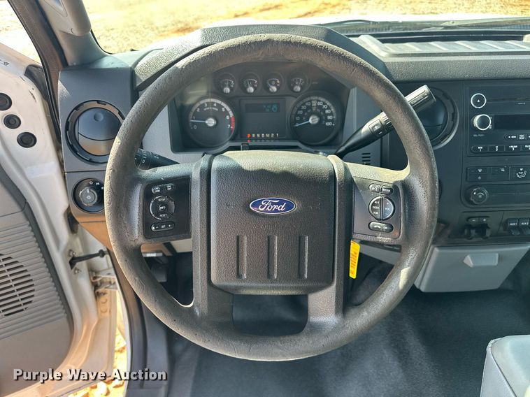 image for item EJ8627 2016 Ford F350 Super Duty XL flatbed pickup truck