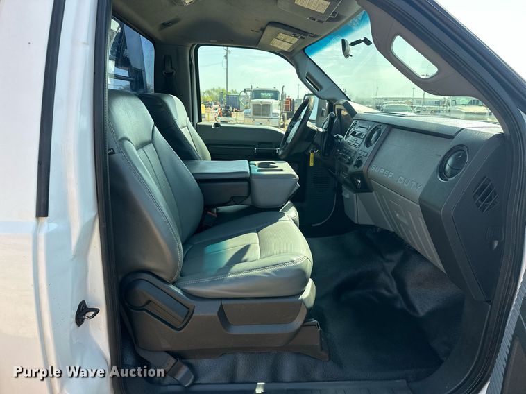 image for item EJ8627 2016 Ford F350 Super Duty XL flatbed pickup truck