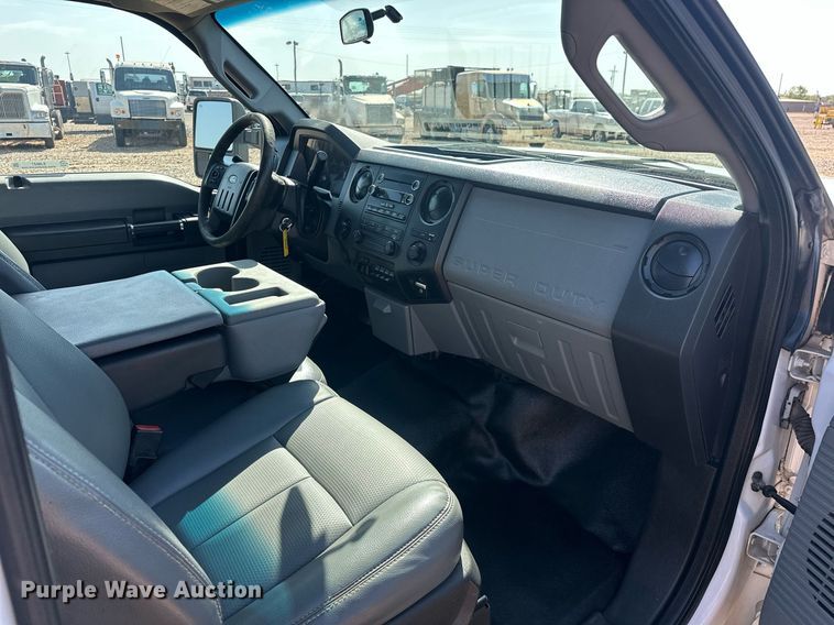 image for item EJ8627 2016 Ford F350 Super Duty XL flatbed pickup truck