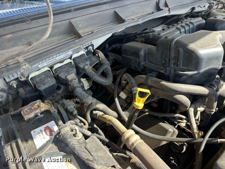 image for item EJ8627 2016 Ford F350 Super Duty XL flatbed pickup truck