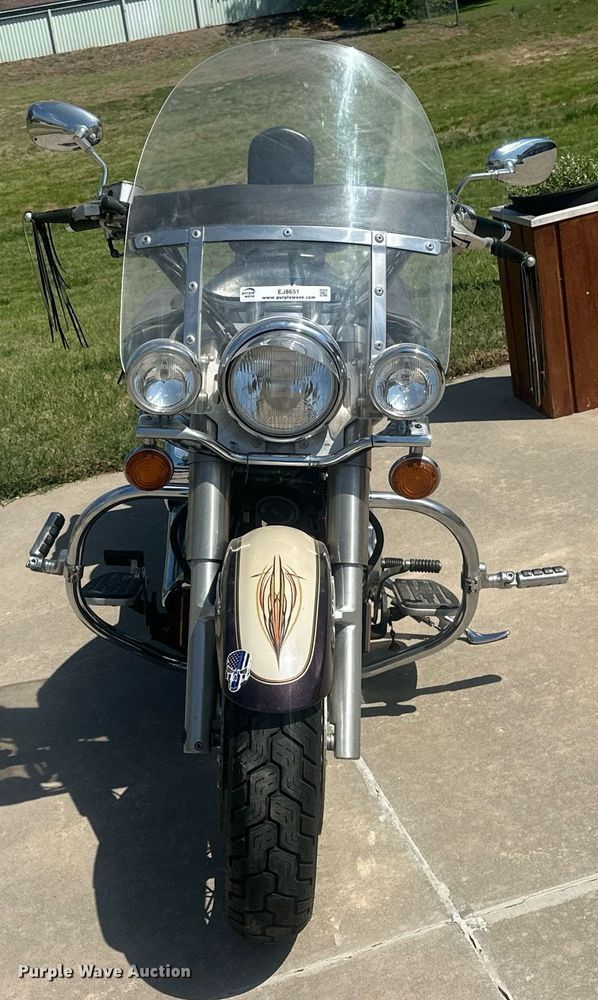 image for item EJ8651 2000 Yamaha V-Star motorcycle