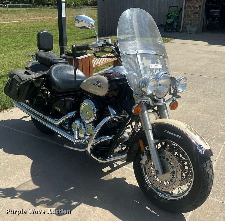 image for item EJ8651 2000 Yamaha V-Star motorcycle