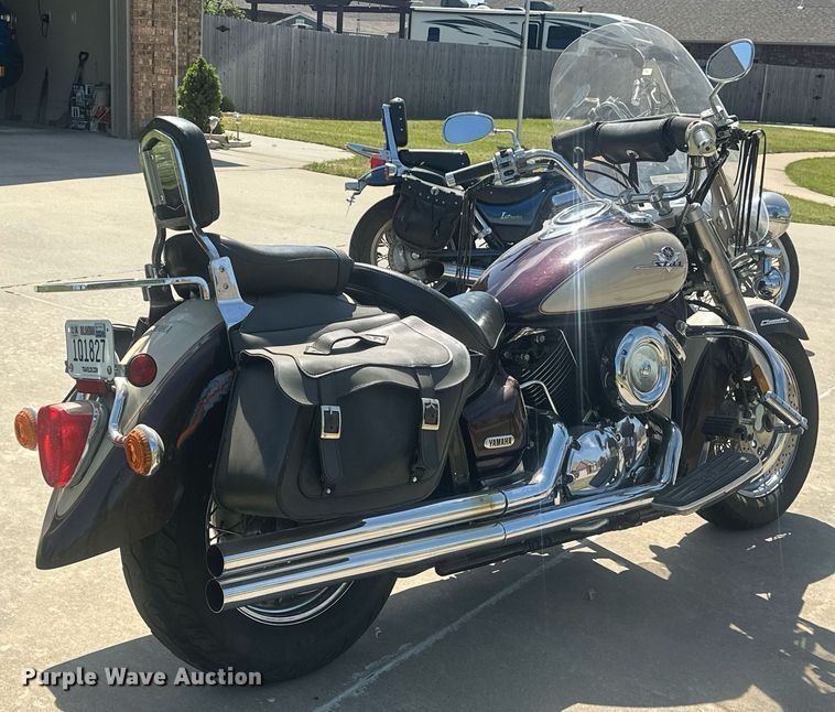 image for item EJ8651 2000 Yamaha V-Star motorcycle