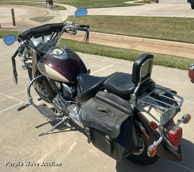 image for item EJ8651 2000 Yamaha V-Star motorcycle