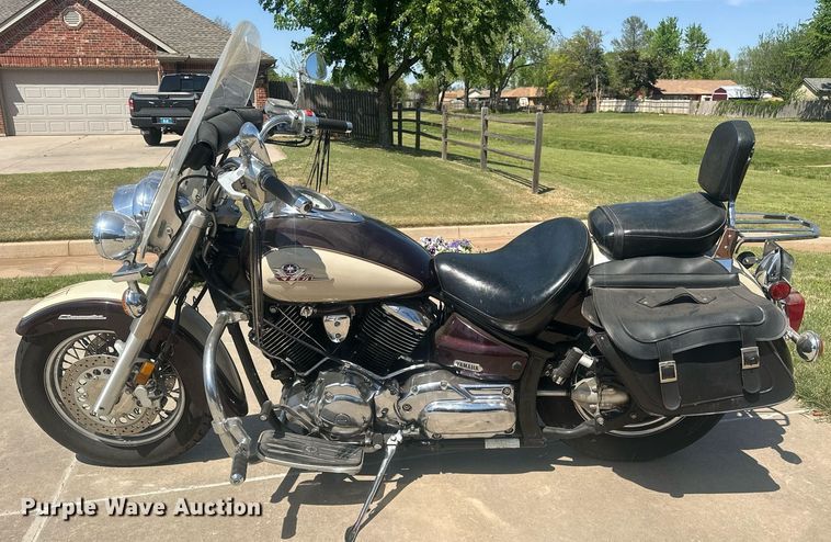 image for item EJ8651 2000 Yamaha V-Star motorcycle