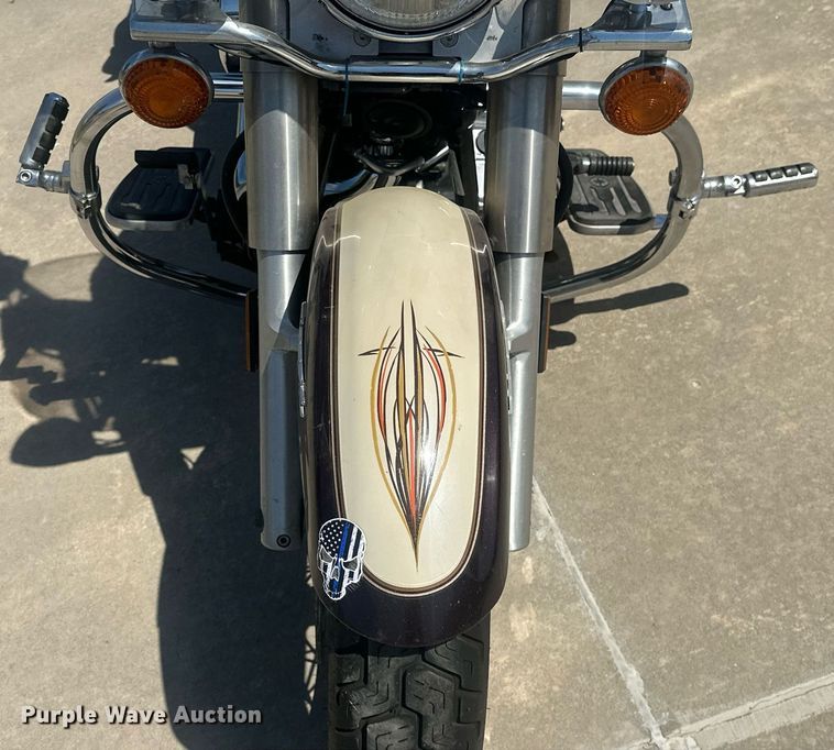 image for item EJ8651 2000 Yamaha V-Star motorcycle