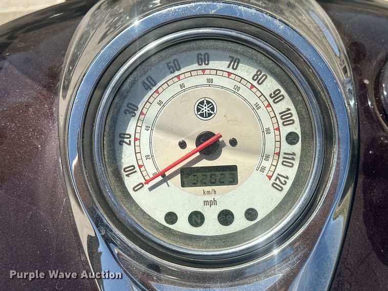 image for item EJ8651 2000 Yamaha V-Star motorcycle