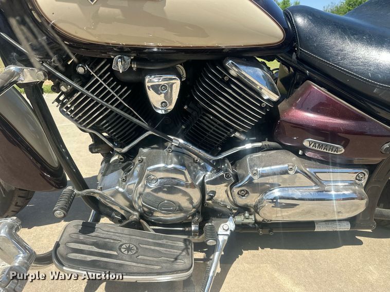 image for item EJ8651 2000 Yamaha V-Star motorcycle