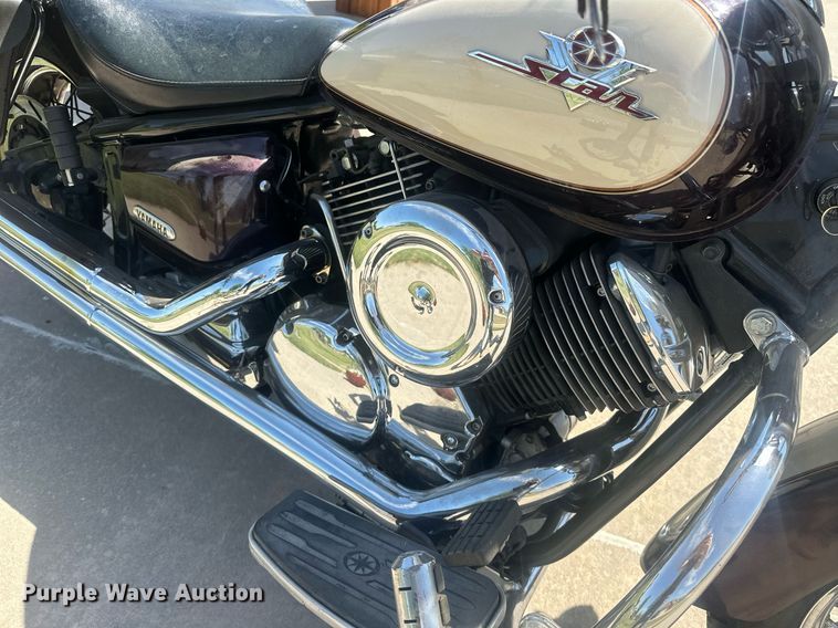 image for item EJ8651 2000 Yamaha V-Star motorcycle