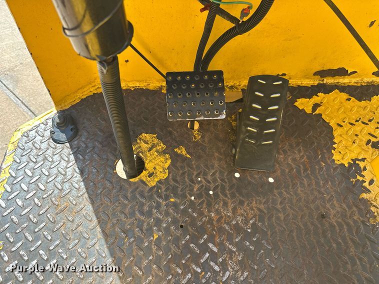 image for item EJ8663 2014 Trowin Industries ST46 burden carrier 