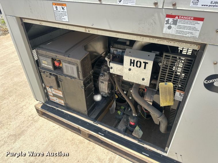 image for item EJ8669 2016 Cummins C25 N6 generator