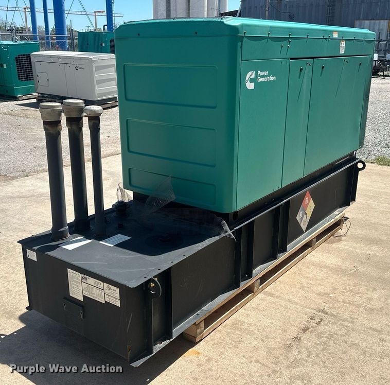 image for item EJ8673 2015 Cummins C25 D6 generator